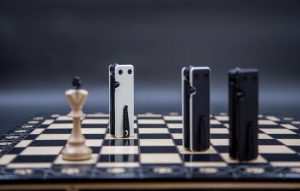 Roxon Unveils Two New Shades for KS2E Noir: Blanc & Blanc Edge