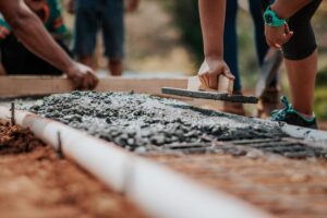 Amid Declining Traffic, Contractors Rebuild Visibility With Storytelling & SEO